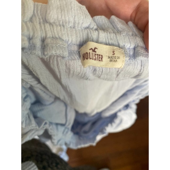 Hollister baby blue off the shoulder embroidered boho top - Picture 4 of 13